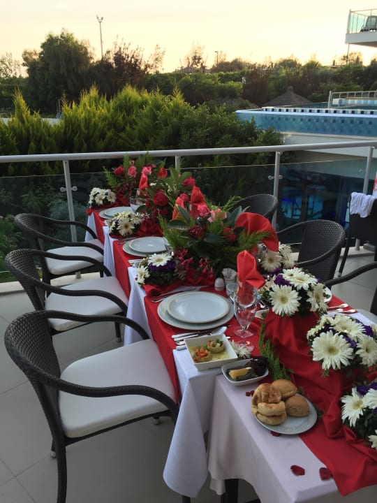 Geburtstagstisch Commodore Elite Suites & Spa - Adults only