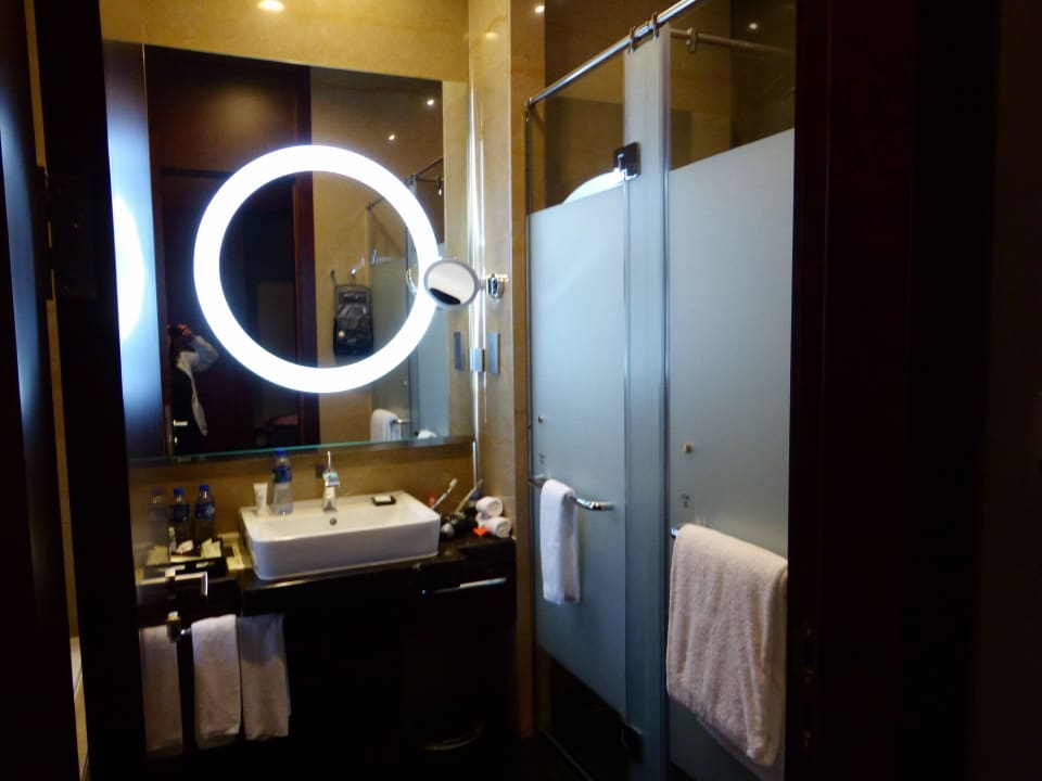 Bad-Dusche-WC Hilton Beijing Capital Airport