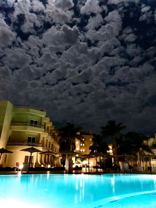 Pool Palm Beach Resort