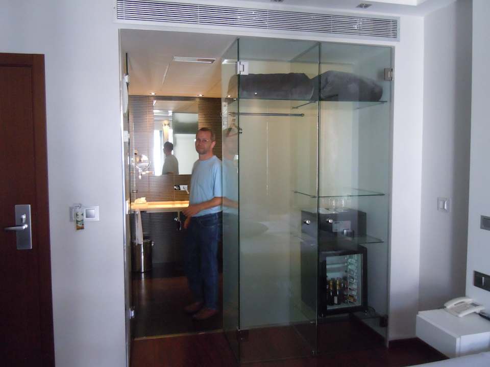 Verglastes Bad Hotel Francisco I