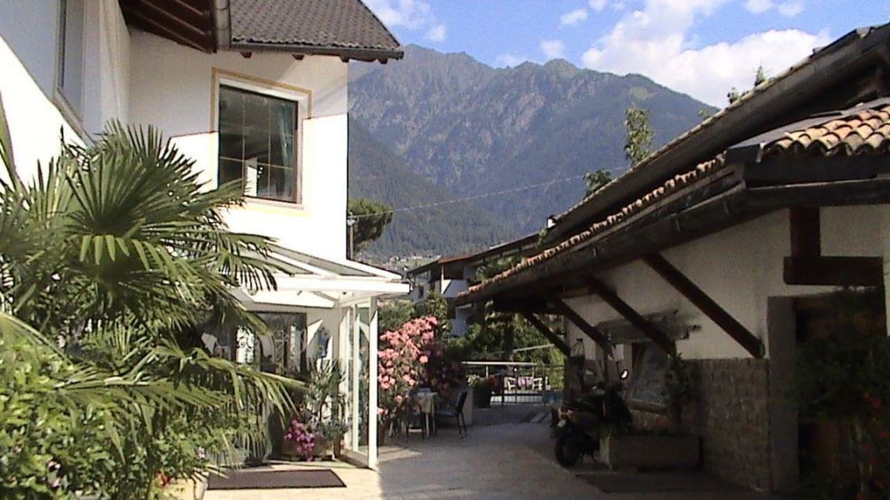 Eingangsbereich Hotel Bellevue