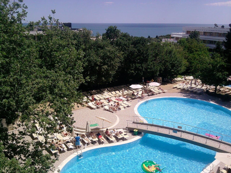 Blick vom Balkon auf den Pool und das Meer HVD Viva Club Hotel