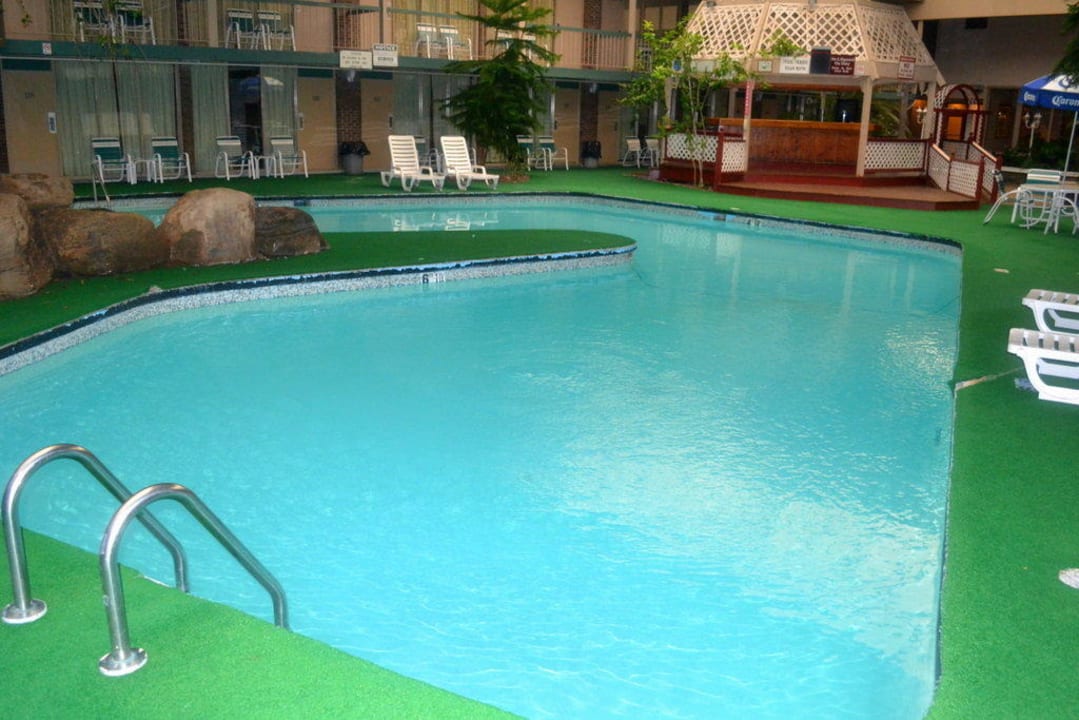 Pool-Landschaft Hotel Quality Inn Stroudsburg