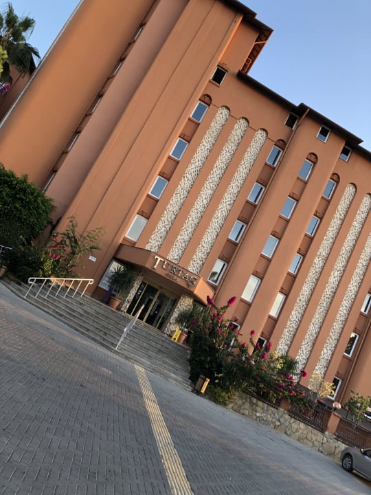 Außenansicht Club Turtas Beach Hotel