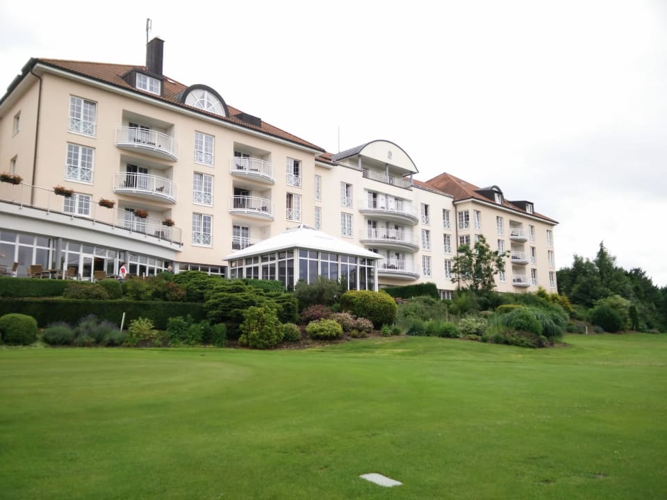 Außenansicht Golf & Sporthotel Wiesensee