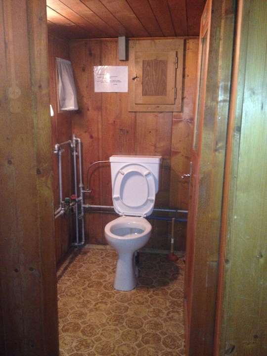 Toilette Appartmenthaus Walter