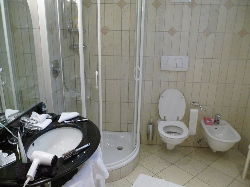 Badezimmer der Suite Vitalas Lake Spa Hotel SEELEITEN
