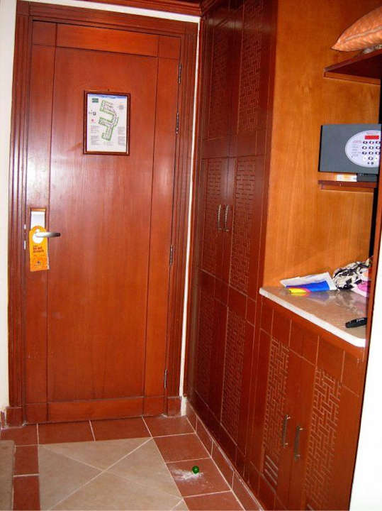 Drzwi wyjściowe z pokoju Sea Beach Aqua Park Resort Managed by Blue Resorts