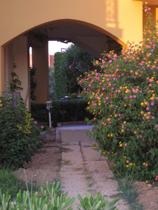 Seitentor Vantaris Luxury Beach Resort