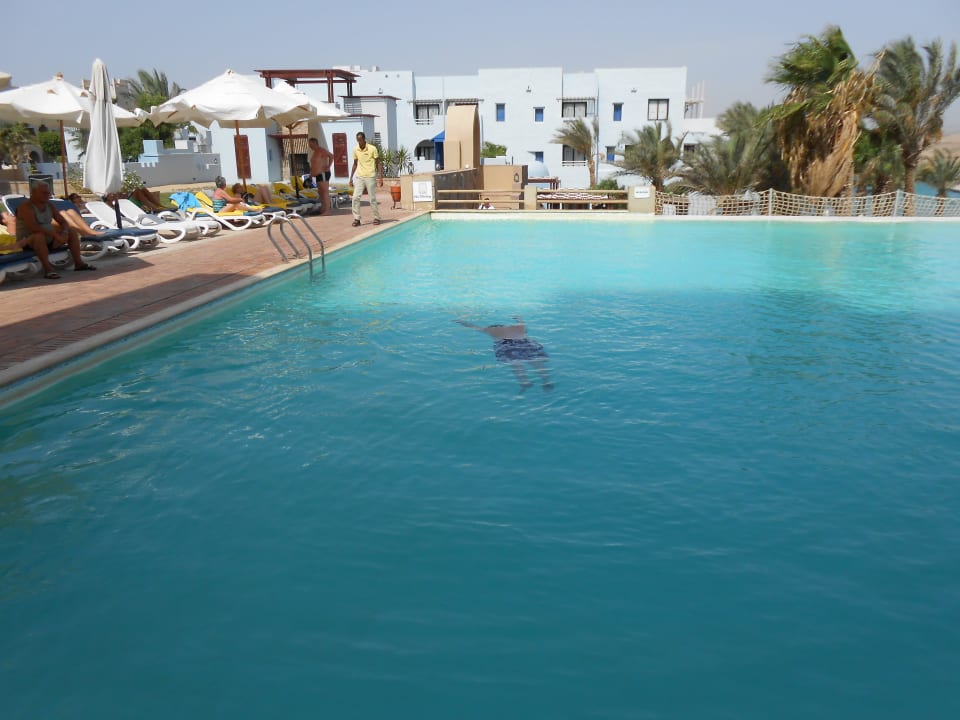 Defekte Sonnenschirme Marina Lodge At Port Ghalib