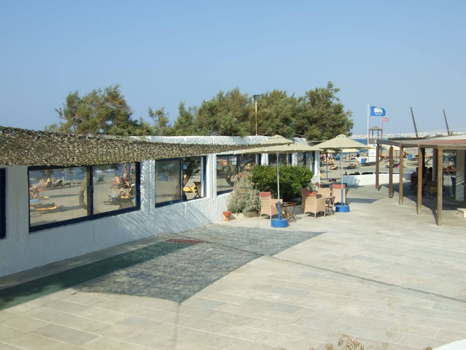 Poolanlage und Strandbar Apollonia Beach Resort & Spa