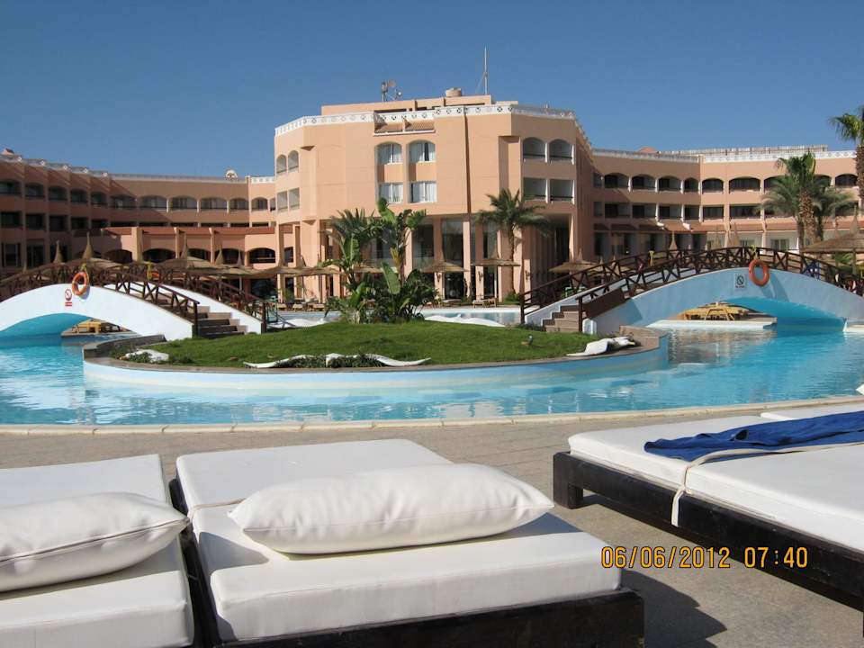 Cool Beach Albatros Resort