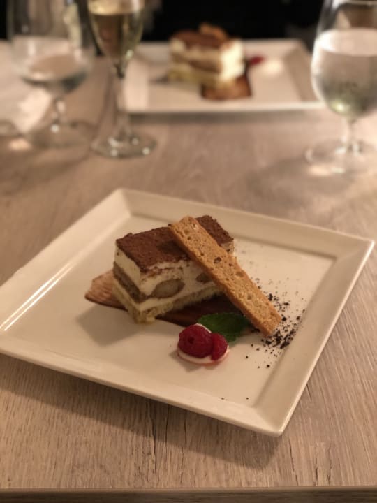 Gastro Sandals Royal Bahamian