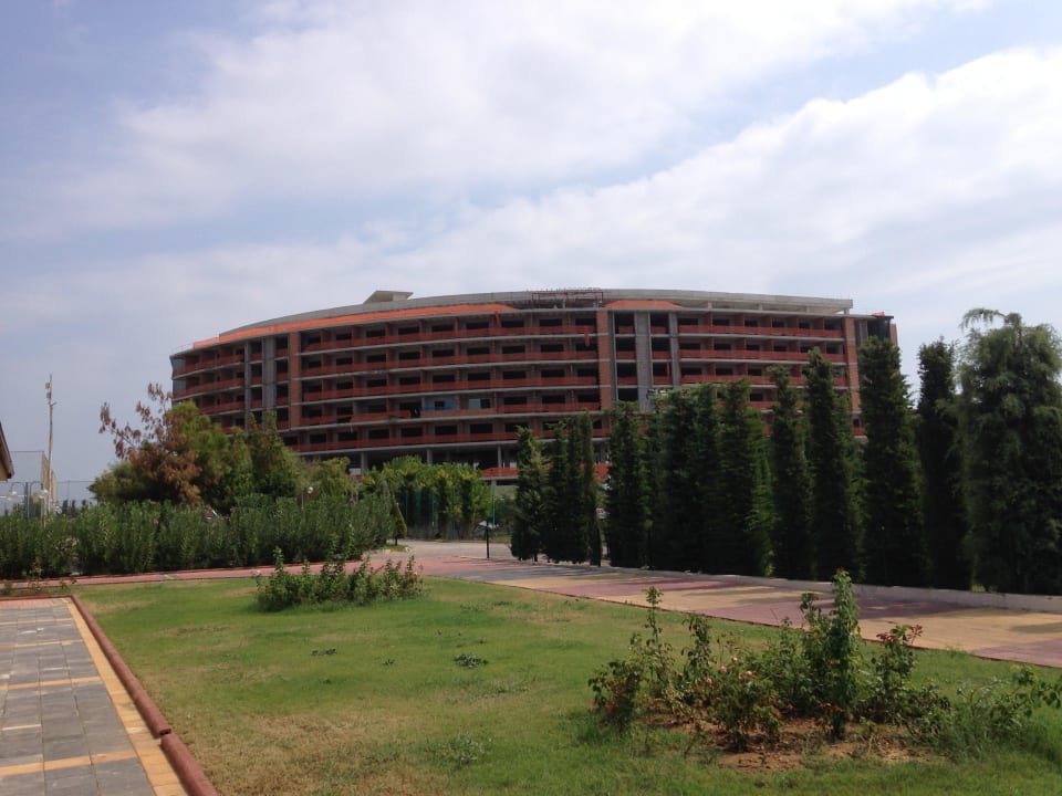 Der Neubau für 2015 Lonicera Resort & Spa Hotel