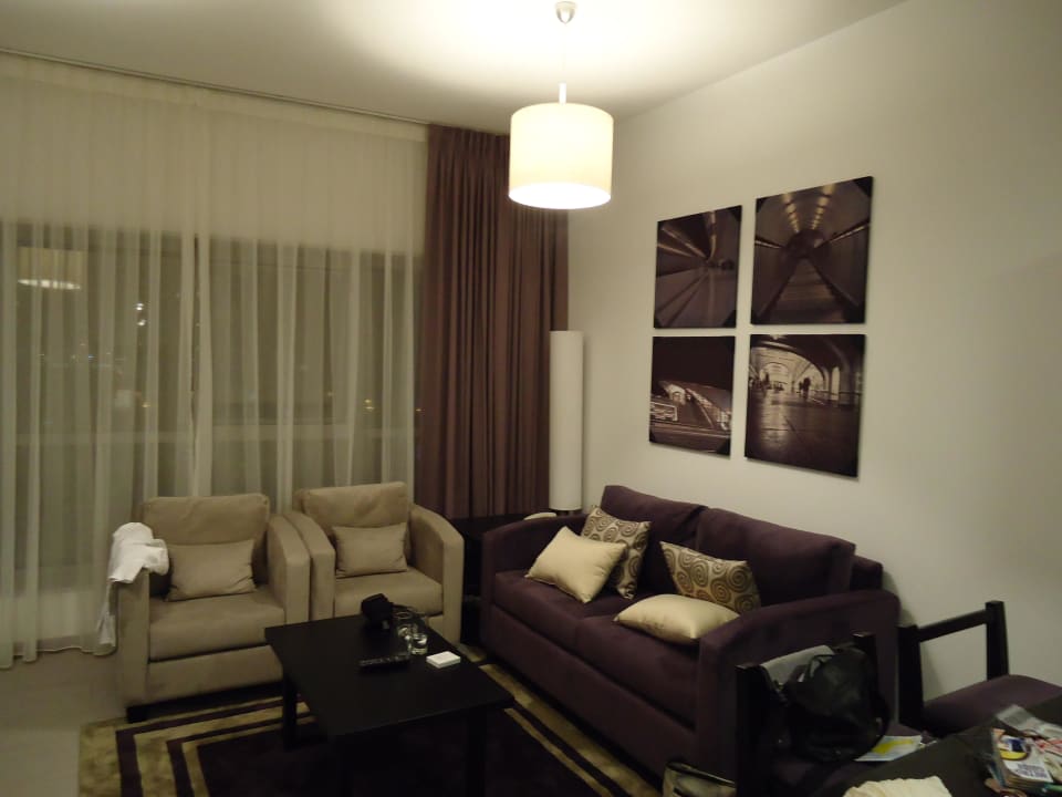 Wohnen Apartments Auris Metro Central