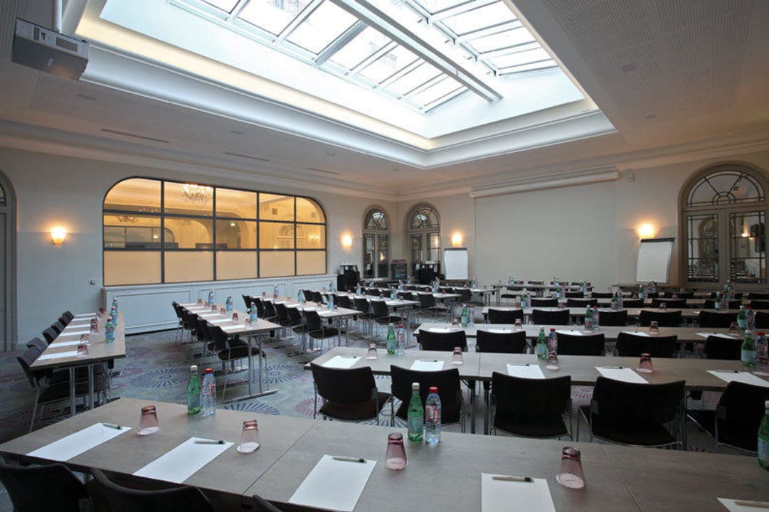 Salon Opéra Holiday Inn Paris Gare de Lyon Bastille