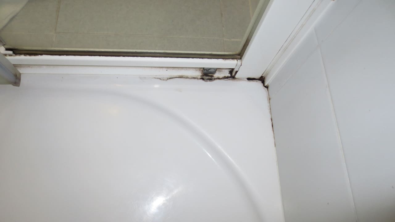 Dusche....ohne Worte.... Lagos de Fañabé Beach Resort