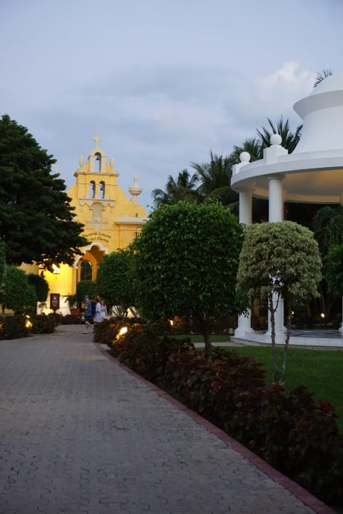 Gartenanlage Grand Palladium Select White Sand Resort & Spa