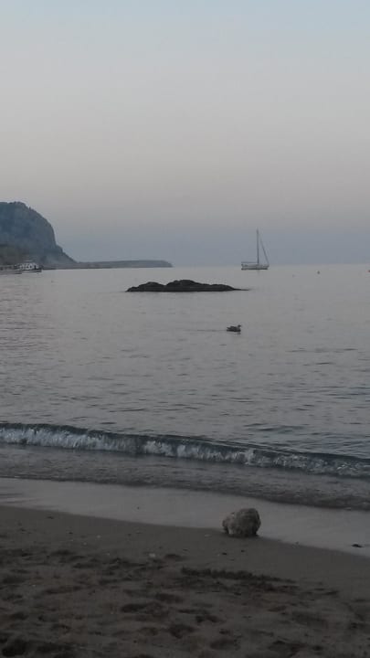 Strand am Abend  alltoura Club Hotel Porto Angeli Beach Resort