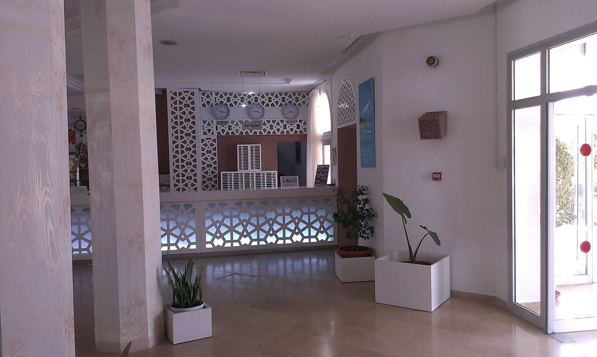 Rezeption Hotel Neptunia Skanes