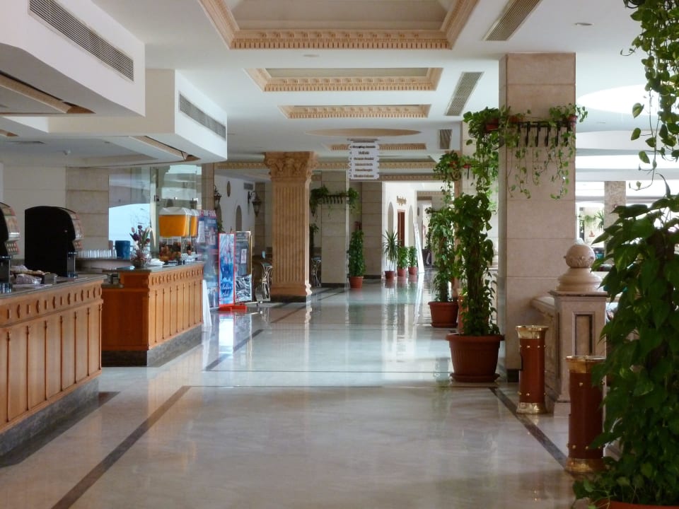 Hotel Lobby Hotel Titanic Palace