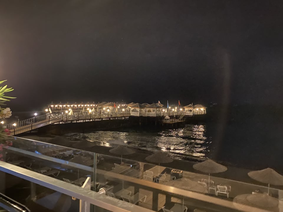 Strand Aria Resort & Spa