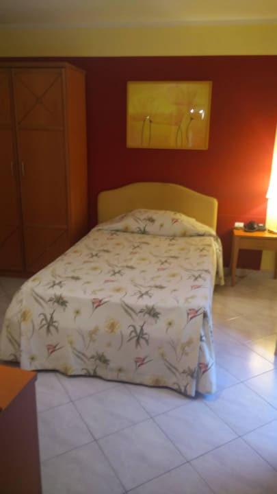 Łożko Hotel Orleans