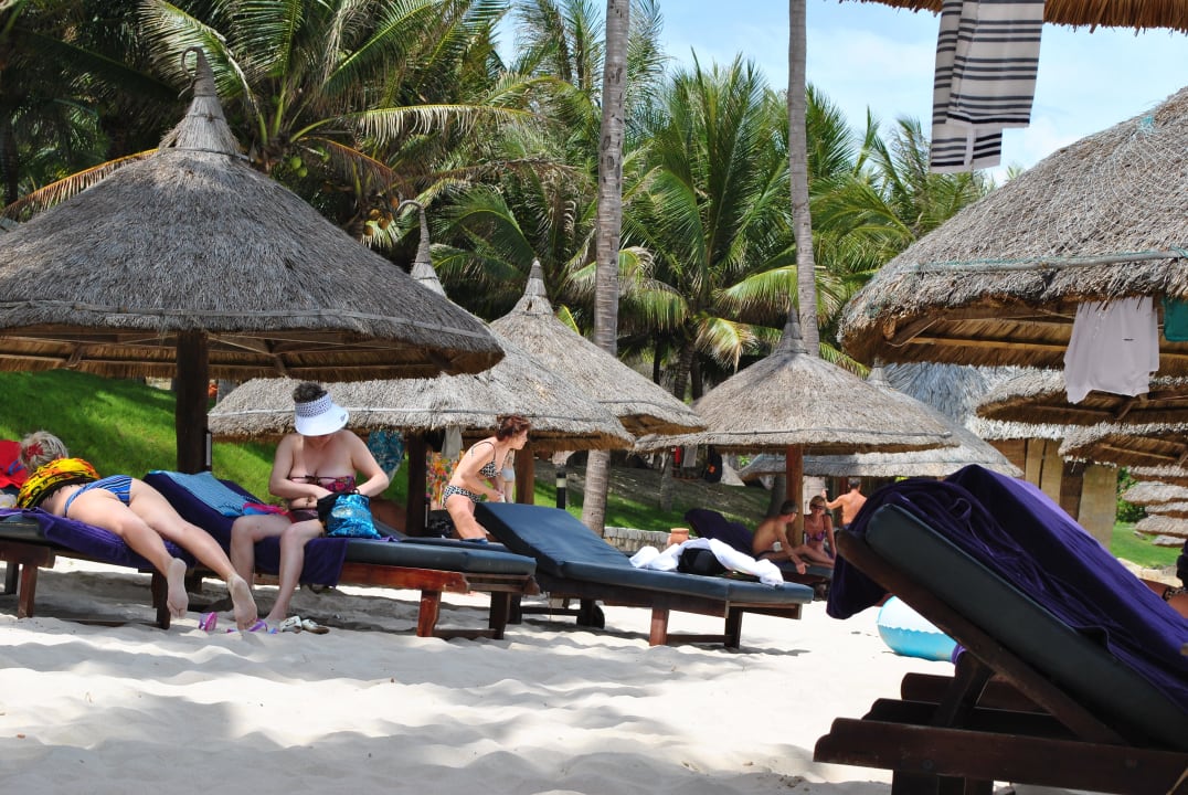 Пляж Vinpearl Luxury Nha Trang