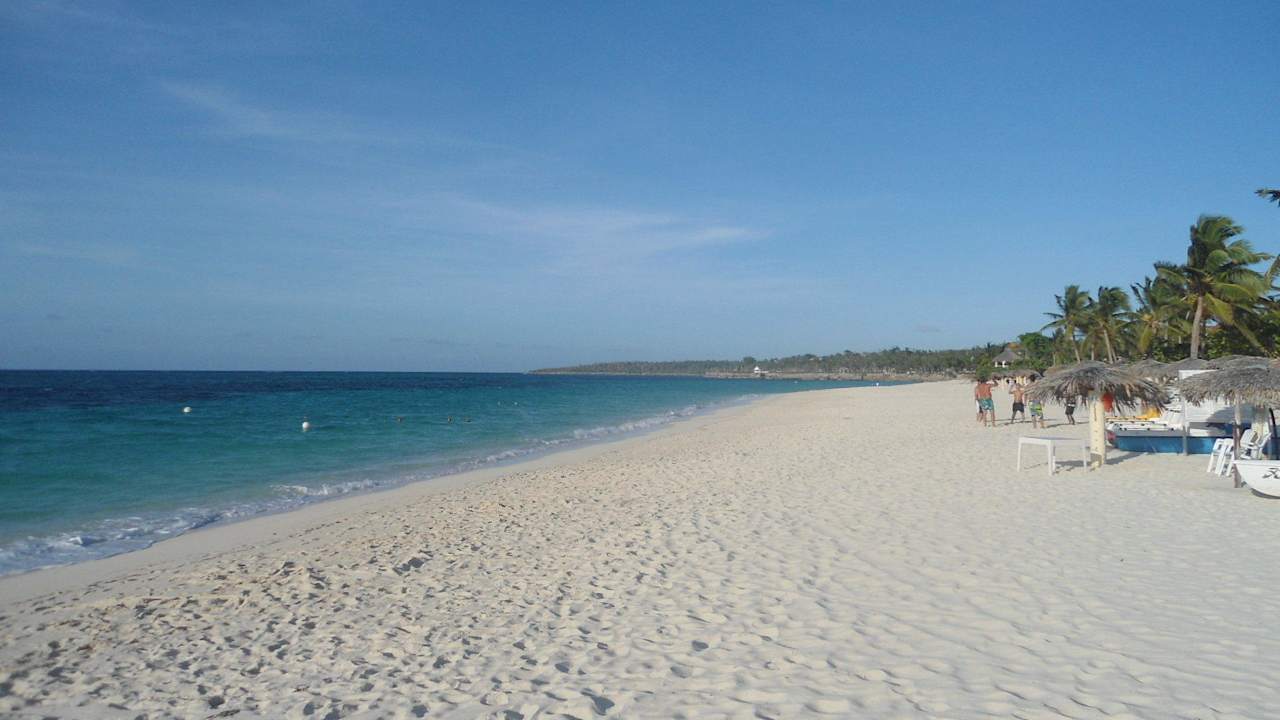 Blick vom Mares Richtung 5 Sterne-Hotel, ein Traum Sol Rio De Luna y Mares