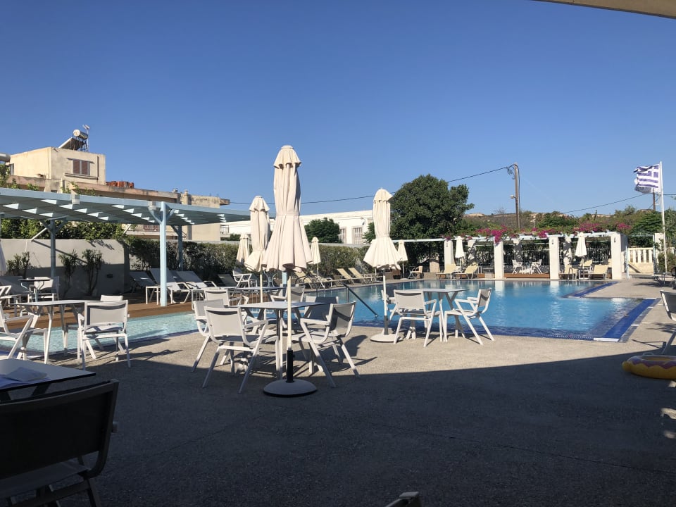 Pool Hotel Nissia Kamares
