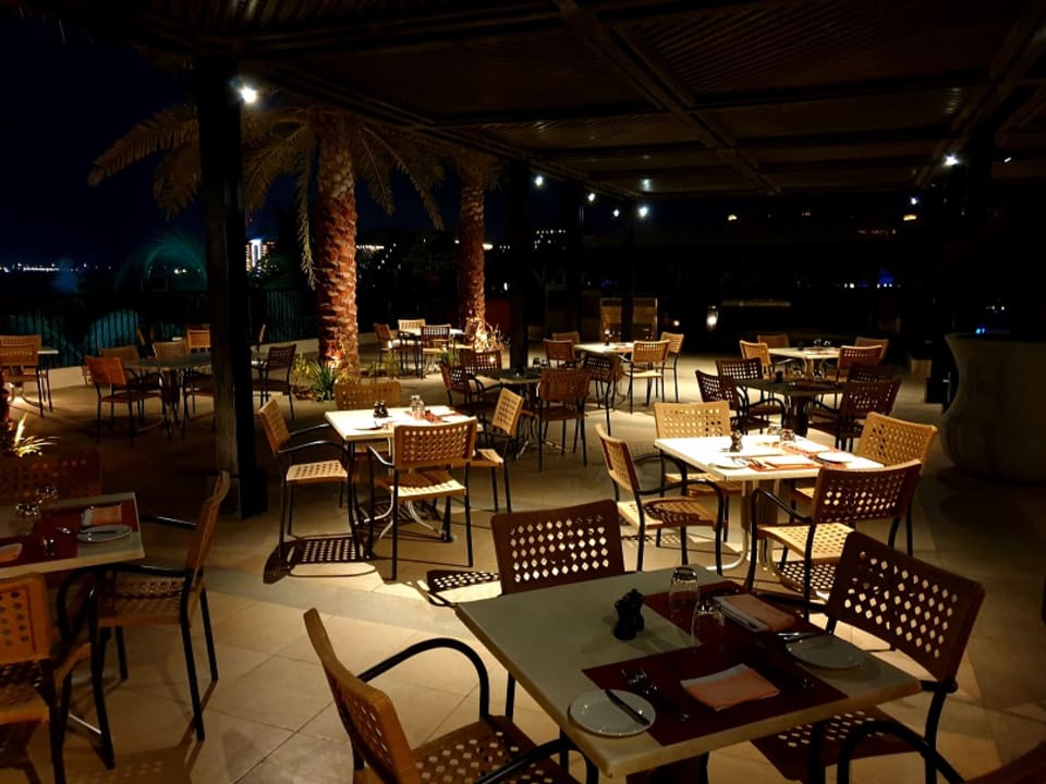 Gastro DoubleTree by Hilton Resort & Spa Marjan Island