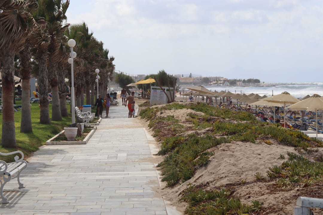 Strand Anissa Beach & Village