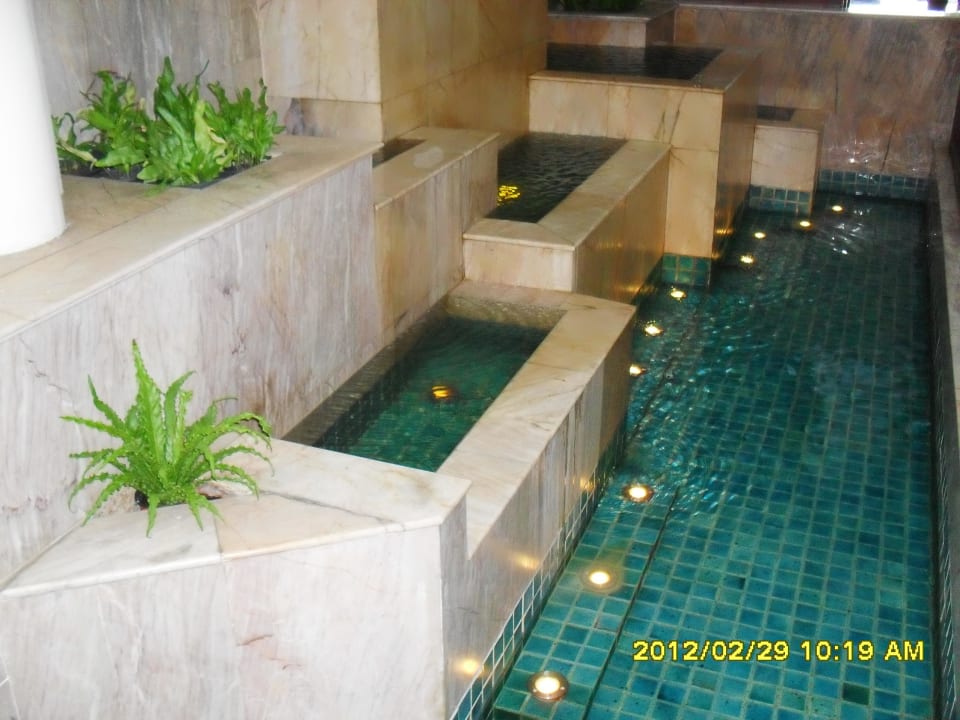 Eine von vielen Wasseranlagen Shangri-La Hotel, Bangkok