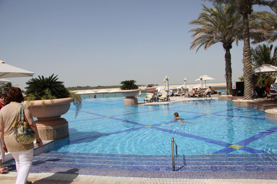Pool Al Raha Beach Resort & Spa