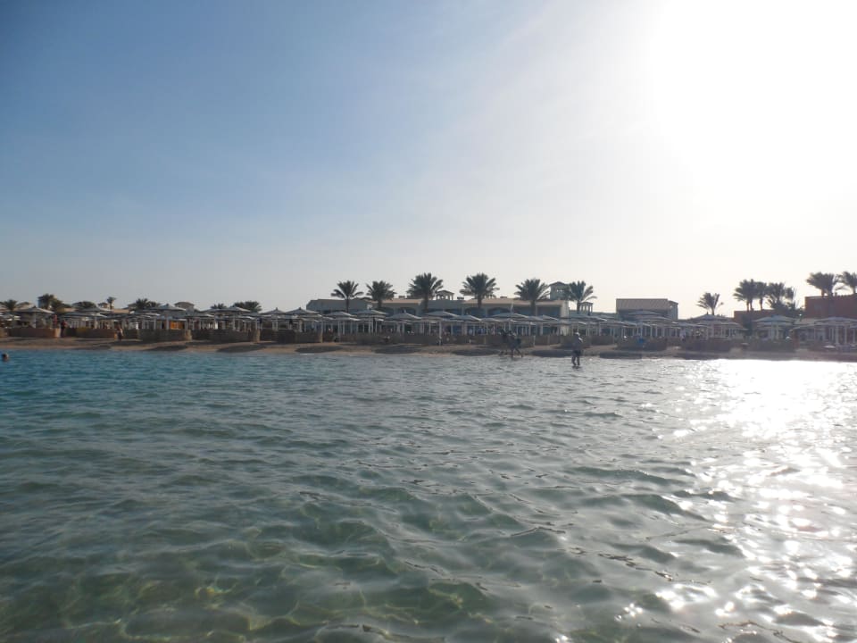 Von der Sandbank zum Strand fotografiert Pickalbatros Dana Beach Resort - Hurghada