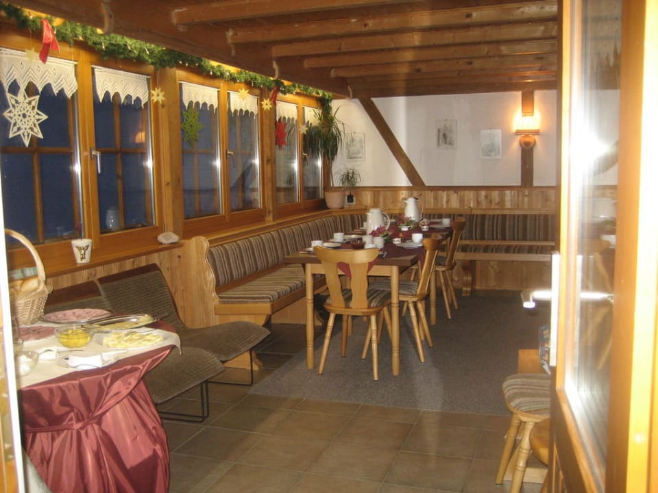 Frühstücksraum/Aufenthaltsraum Rosen & Ferienhaus Metzger