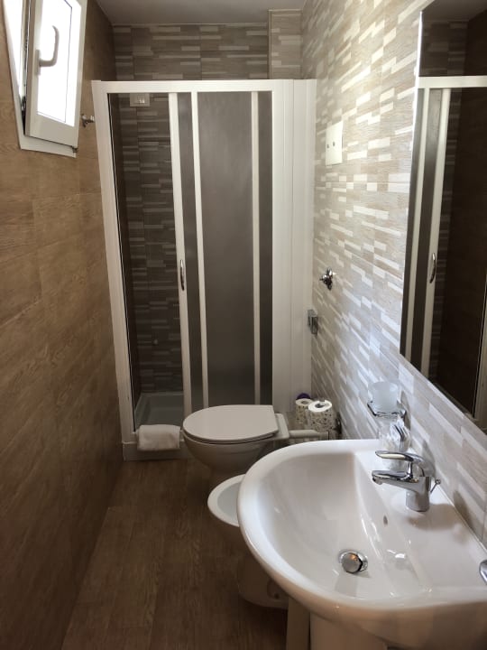 Zimmer Hotel Blue Marine