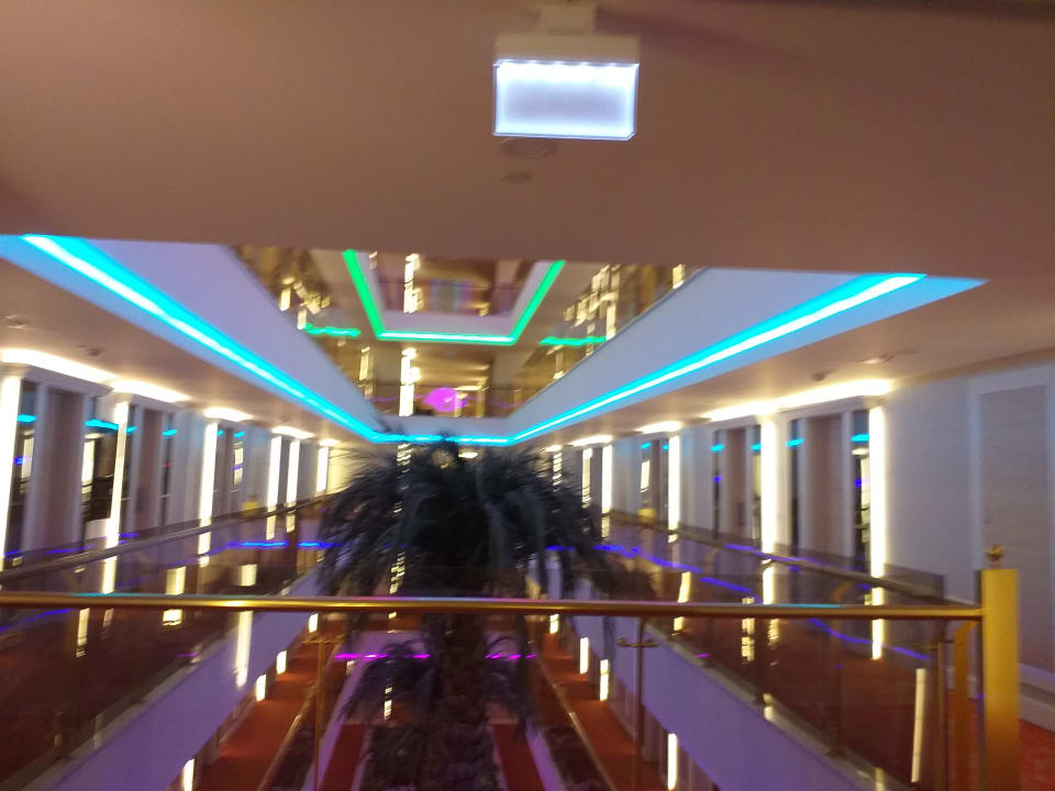 Sonstiges Azura Deluxe Resort & Spa Hotel