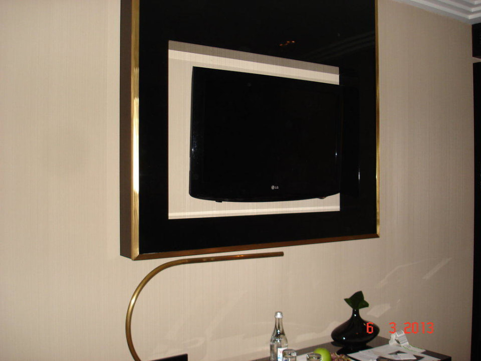 LED-TV Hotel Altis Avenida