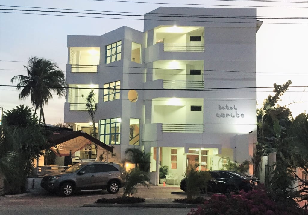 Außenansicht Hotel Caribe
