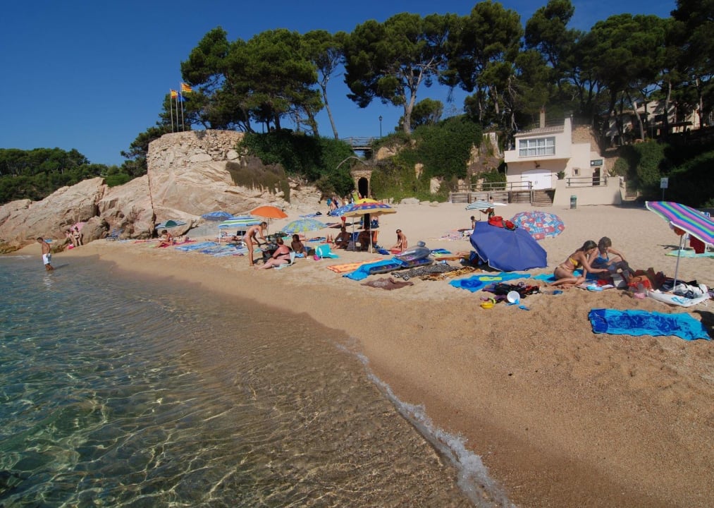 Cala del Forn y EST5-1 Camping Treumal Camping & Bungalows Treumal