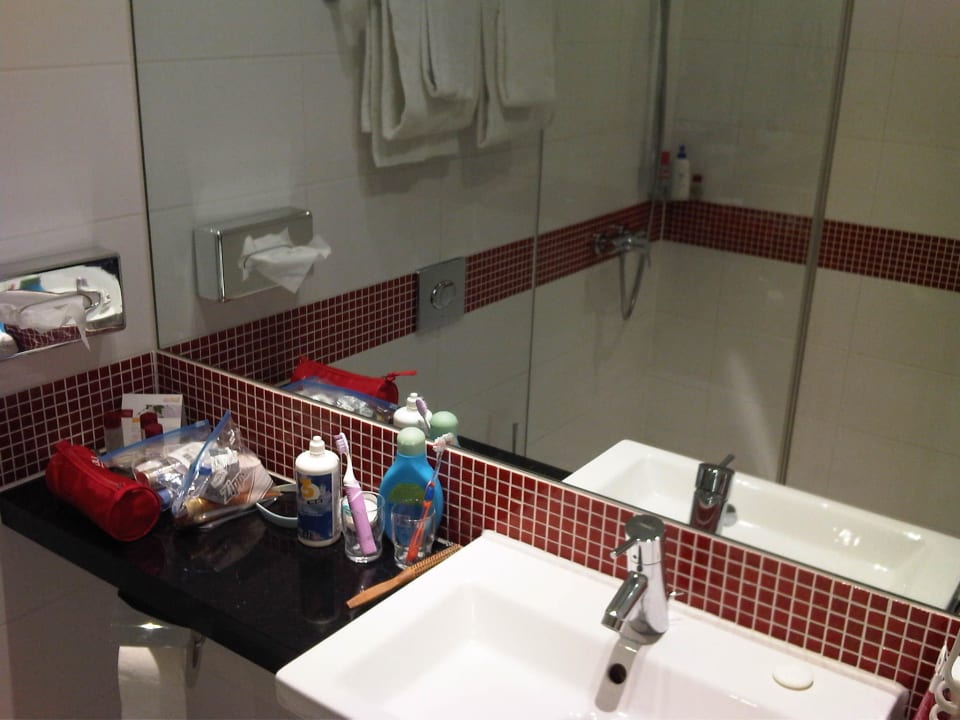 Badezimmer Holiday Inn München - Leuchtenbergring