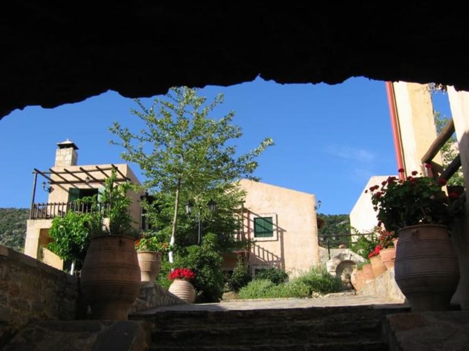 Enagron aus Restauranteingang Enagron Ecotourism Village
