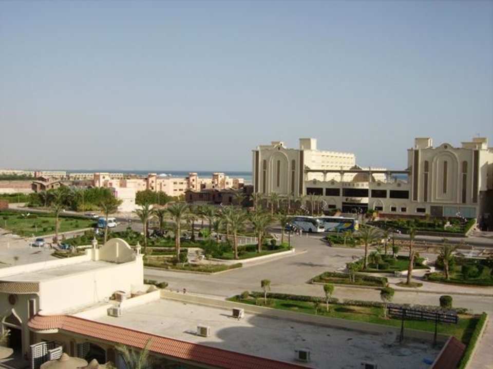 Widok z Festival Club na Festival Rivierę Riviera Aqua Park Resort