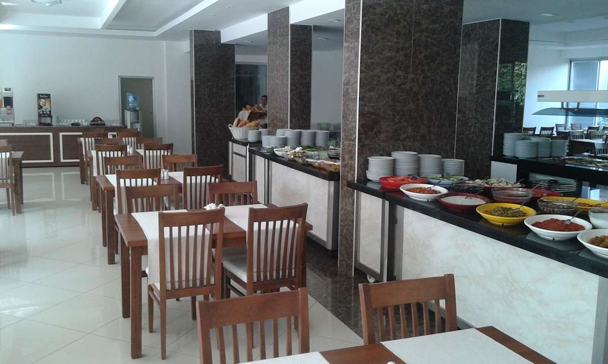 Bufet Grand Atilla Hotel