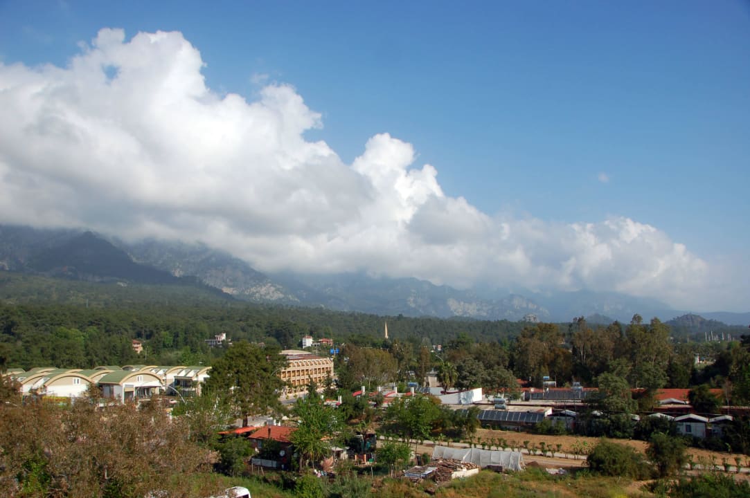 Каждый вечер новые облака Armas Gül Beach