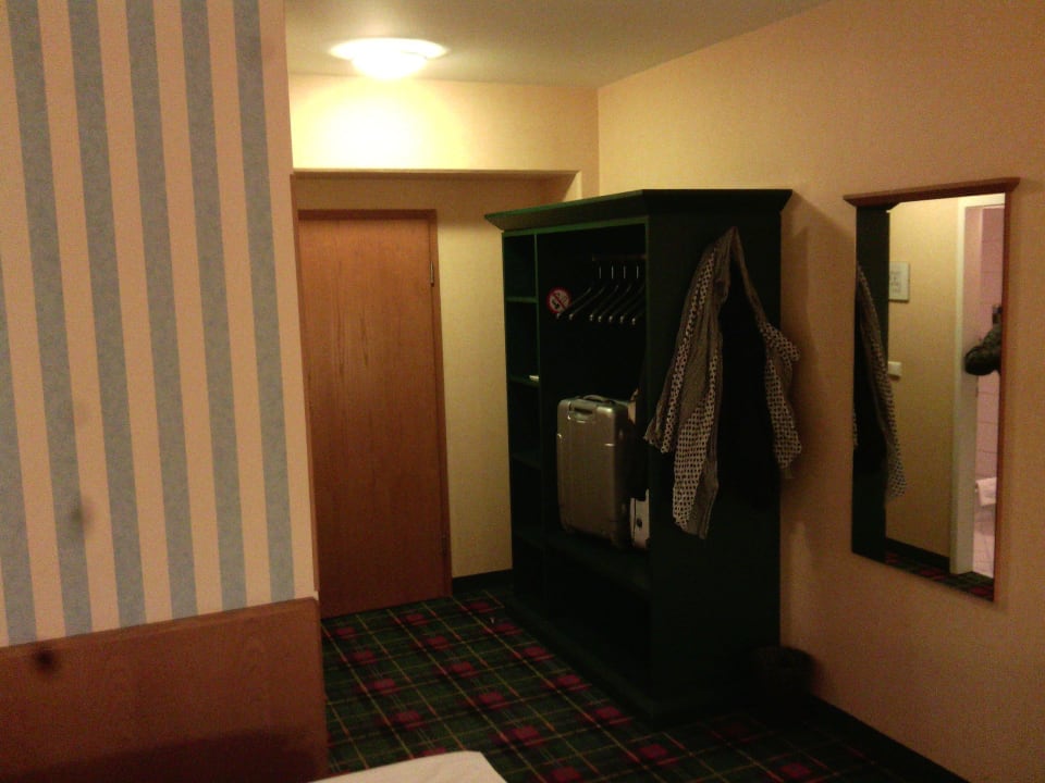 Blick in Richtung Türe Grünau Hotel