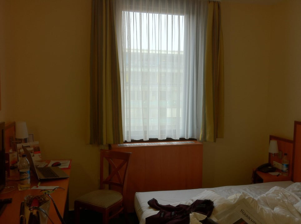 Die "Besenkammer" IntercityHotel München