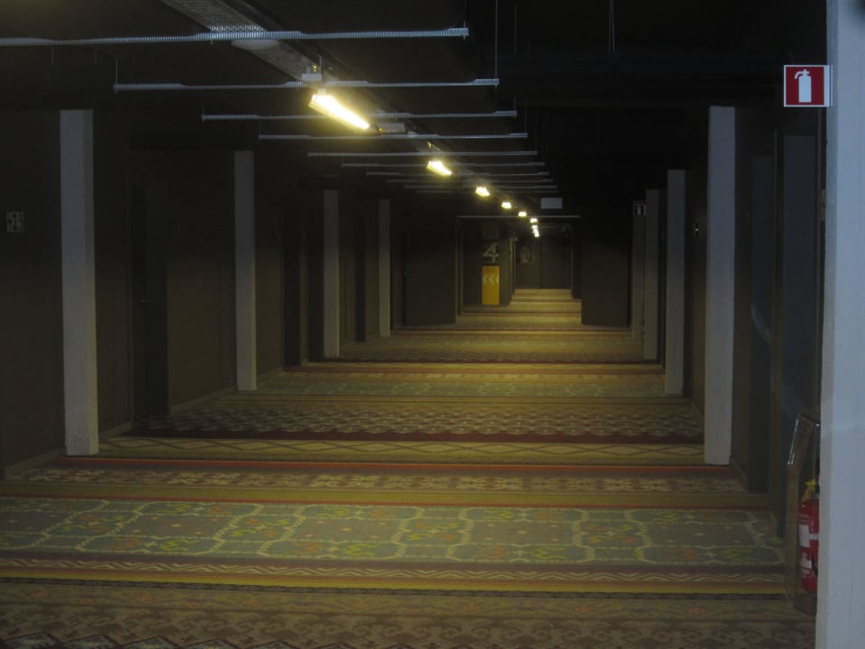 Flur 4. Stock MEININGER Hotel Bruxelles City Center