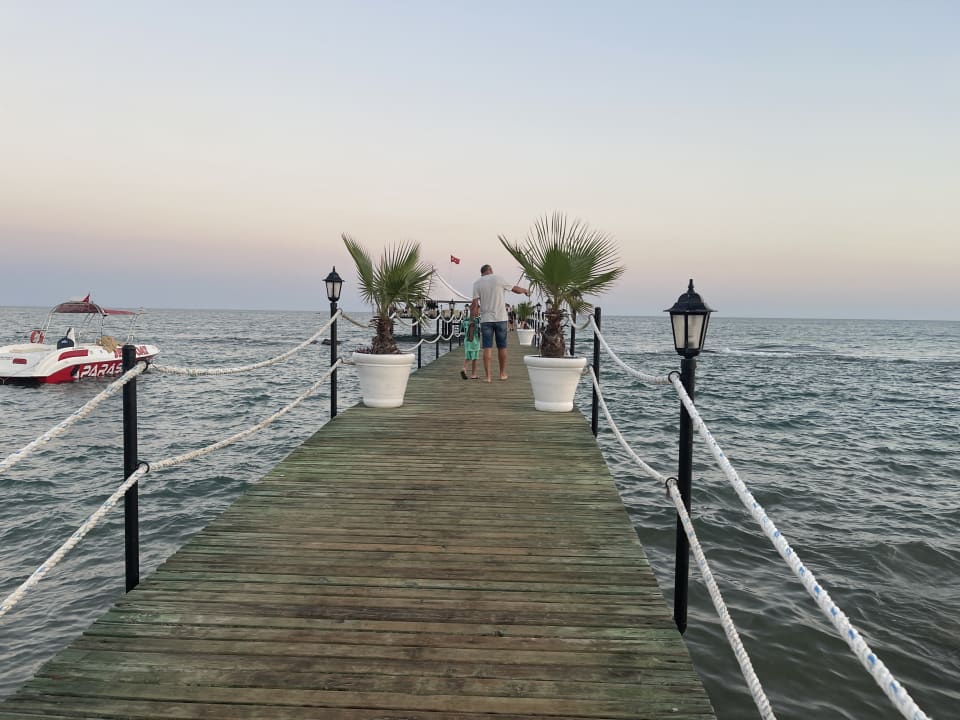 Strand Hotel Turan Prince